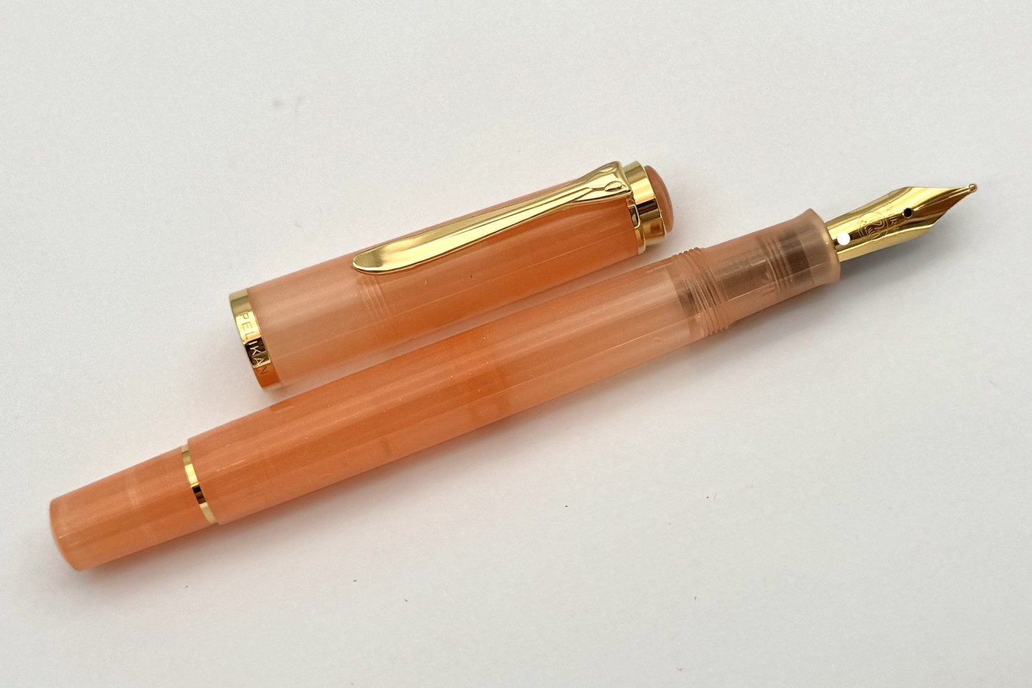 PelikanSEClassicM200ApricotFPSet_F